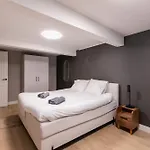 Spacious Blijdorp With3 Double Beds Rotterdam