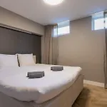 Apartamento Spacious Blijdorp With3 Double Beds