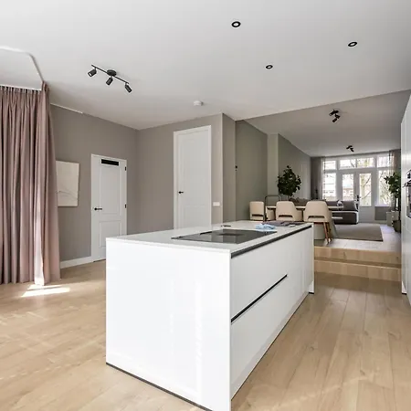 Spacious Blijdorp With3 Double Beds