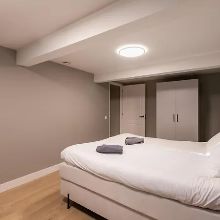 Spacious Blijdorp With3 Double Beds Appartamento Rotterdam