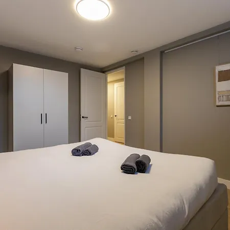 Spacious Blijdorp With3 Double Beds Appartamento