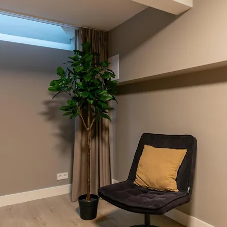 Spacious Blijdorp With3 Double Beds Appartamento