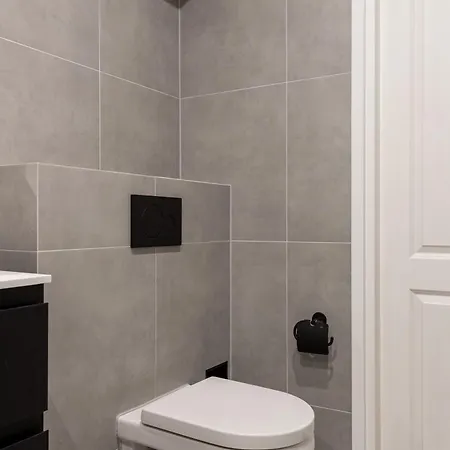 Spacious Blijdorp With3 Double Beds *