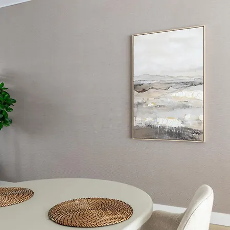 Spacious Blijdorp With3 Double Beds Rotterdam