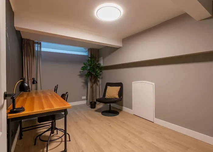 Διαμέρισμα Spacious Blijdorp With3 Double Beds *