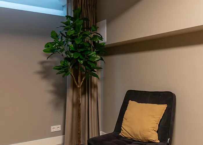 Spacious Blijdorp With3 Double Beds Appartement