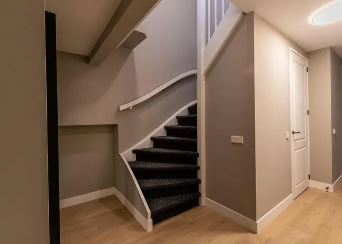 Spacious Blijdorp With3 Double Beds Appartement *